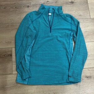 Columbia sweatshirt